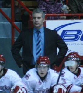 Dominique Ducharme on the bench as assistant coach of the Montreal Juniors of the Quebec Major Junior Hockey League